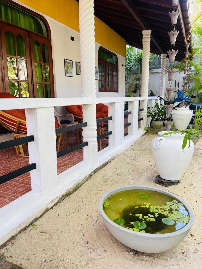 Bougain Villa Guesthouse Mirissa Ngoại thất bức ảnh